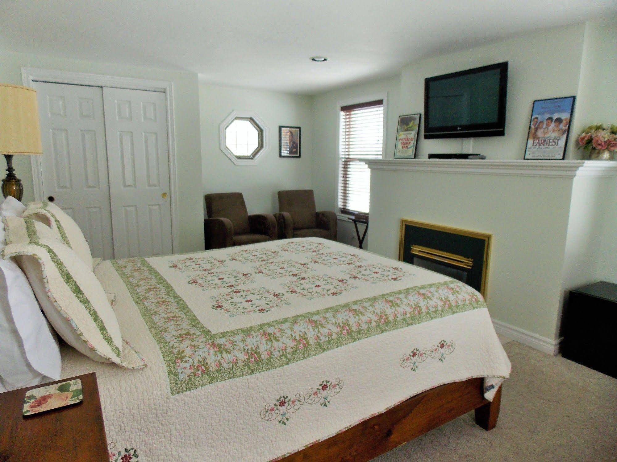 Finlay House Bed And Breakfast Niagara - On - The - Lake Ngoại thất bức ảnh