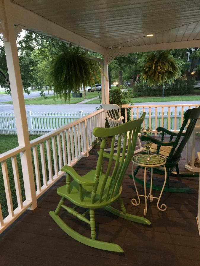 Finlay House Bed And Breakfast Niagara - On - The - Lake Ngoại thất bức ảnh